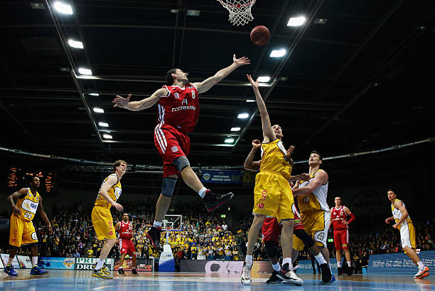 受瞩目的明 受瞩目的明