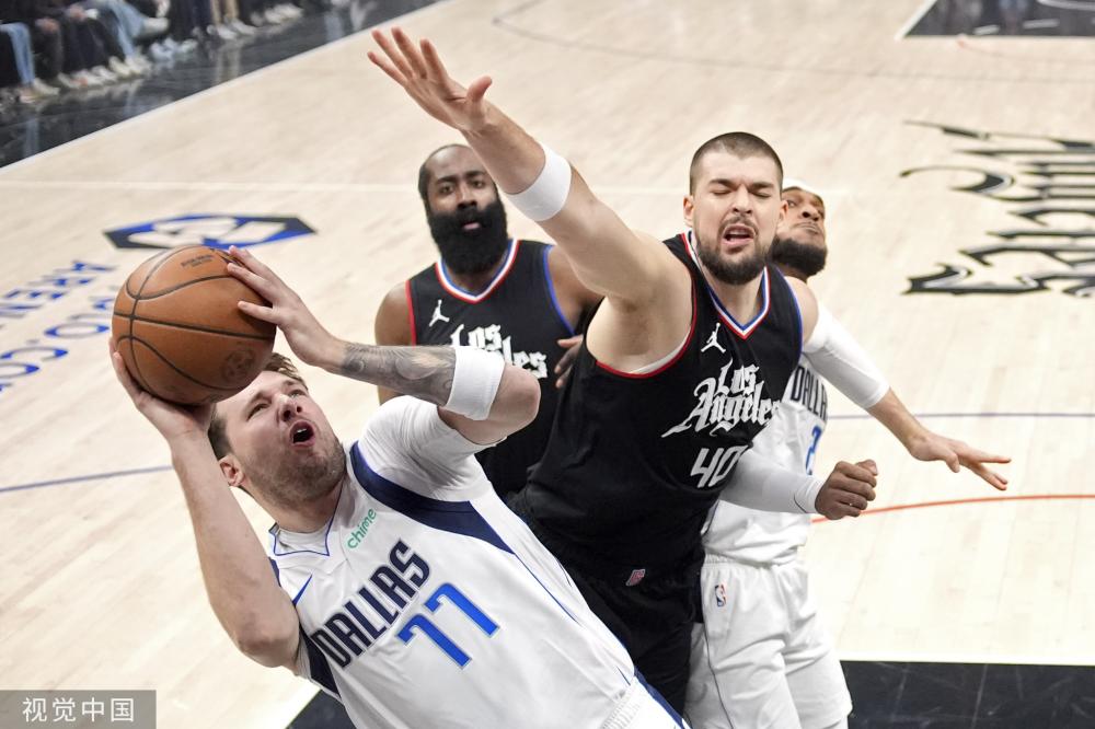 而且他坚信 而且他坚信