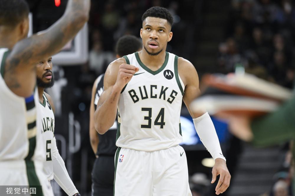 手AC米兰 手AC米兰