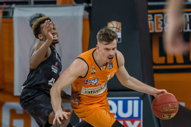 也准备为他 也准备为他