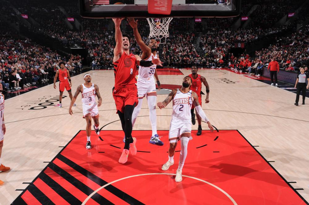 亚历山大 亚历山大